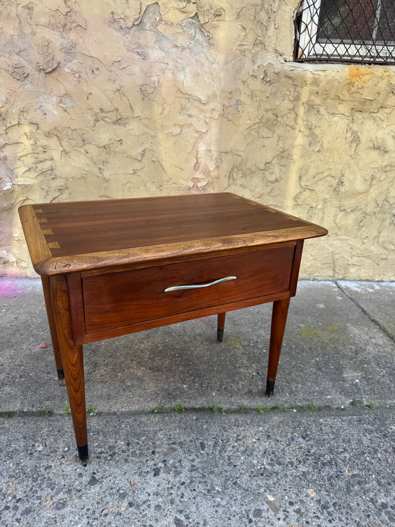 Mid-Century Modern Lane Acclaim Walnut End Table / Nightstand (1 of 6)