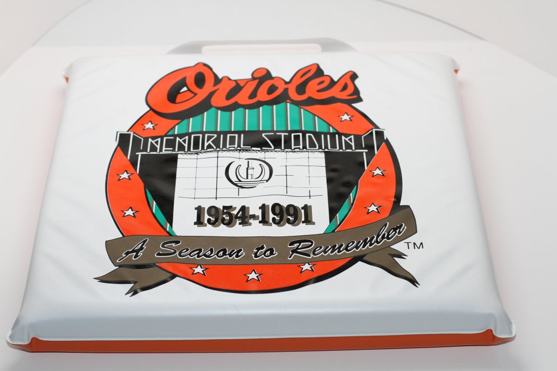 VINTAGE BALTIMORE ORIOLES MEMORIAL STADIUM 1991 SEAT CUSHION (1 of 2)
