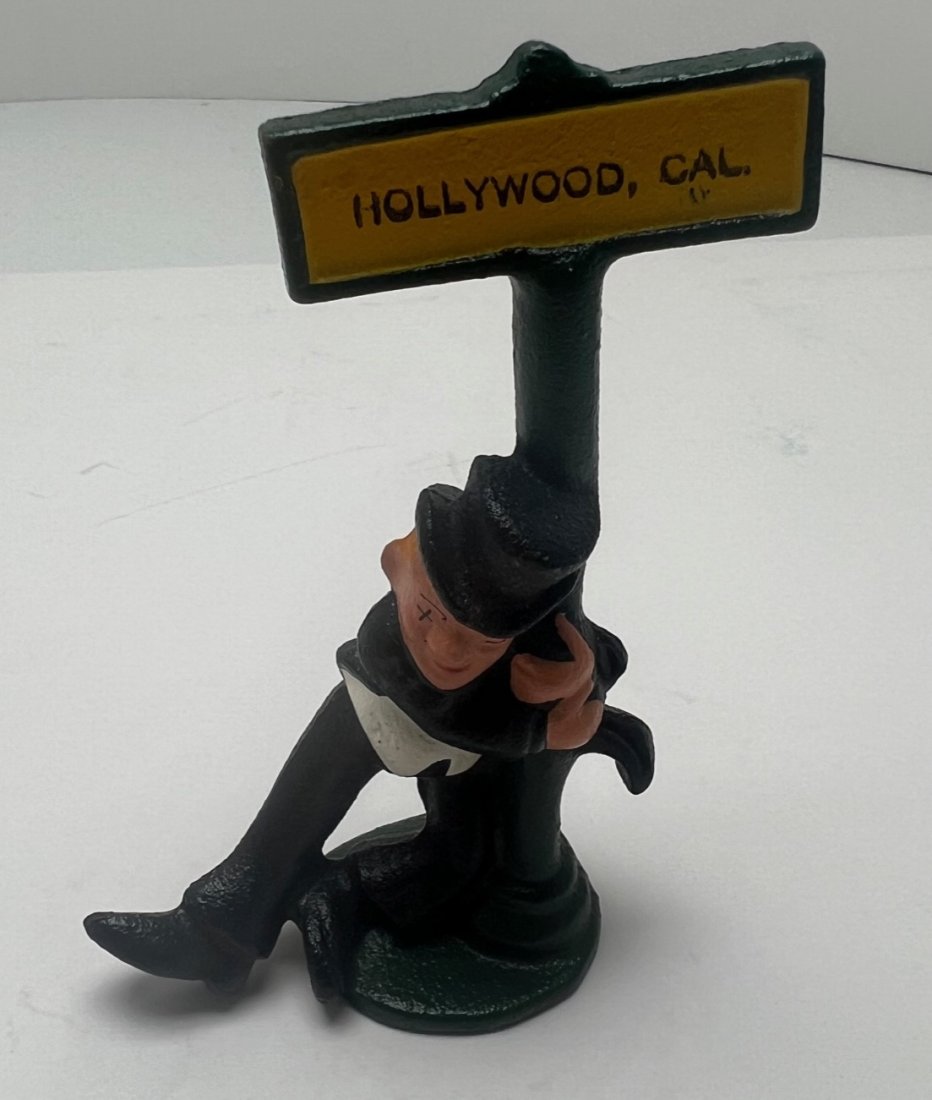 VINTAGE CAST IRON DRUNK MAN LEANING AGAINST STREET LIGHT HOLLYWOOD BOTTLE OPENER (1 of 3)