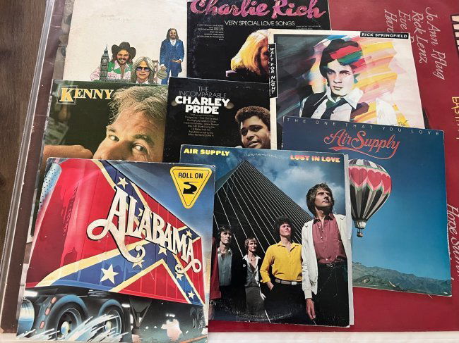 8 VINYL RECORD LOT (1 of 1)