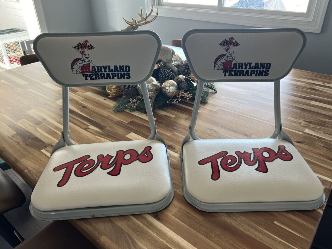 2 VINTAGE 1970S MARYLAND TERRAPINS BLEACHER CHAIRS: 2 Vintage 1970s Maryland Terrapins Bleacher Chairs.