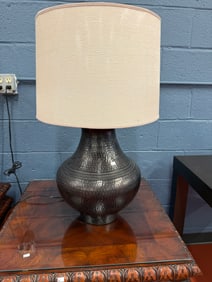 ELEGANT BROWN TABLE LAMP #1