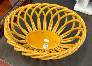 GLASS FRUIT BOWL