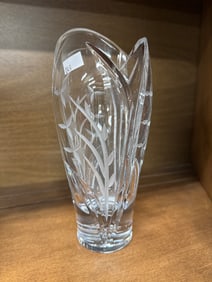 LENOX FLOWER VASE