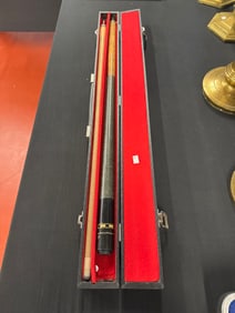 VINTAGE HIGH END MEUCCI POOL CUE