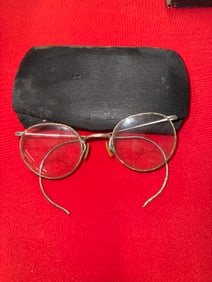 WORLD WAR 2 ANTIQUE GLASSES
