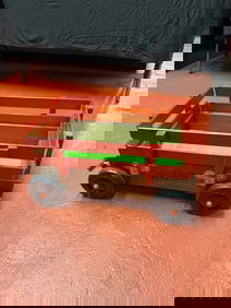 VINTAGE RADIO FLYER WAGON