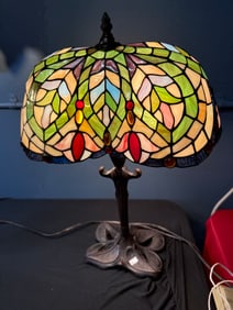 STAINED GLASS DESK LAMP