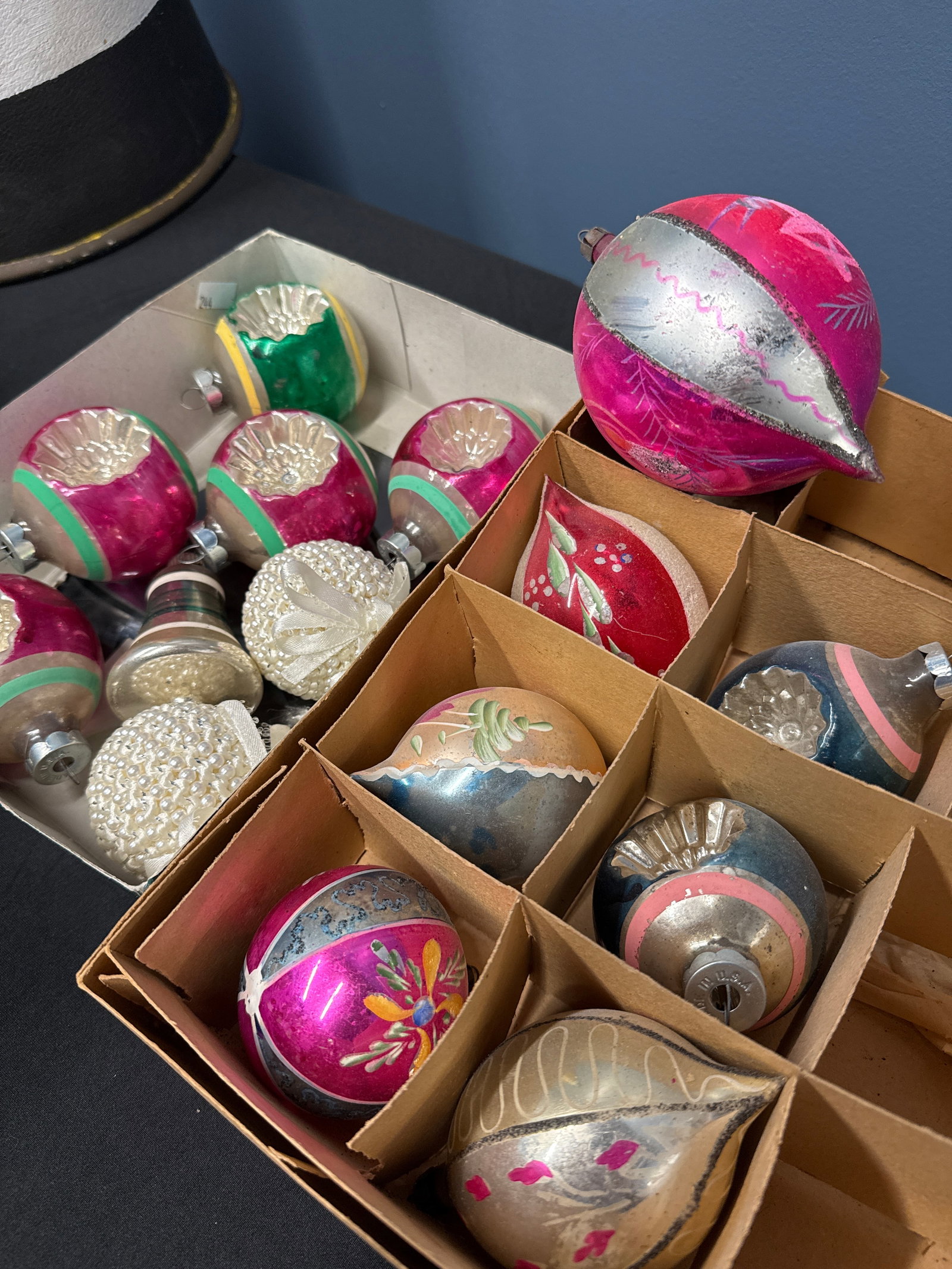 VINTAGE CHRISTMAS ORNAMENTS (1 of 3)