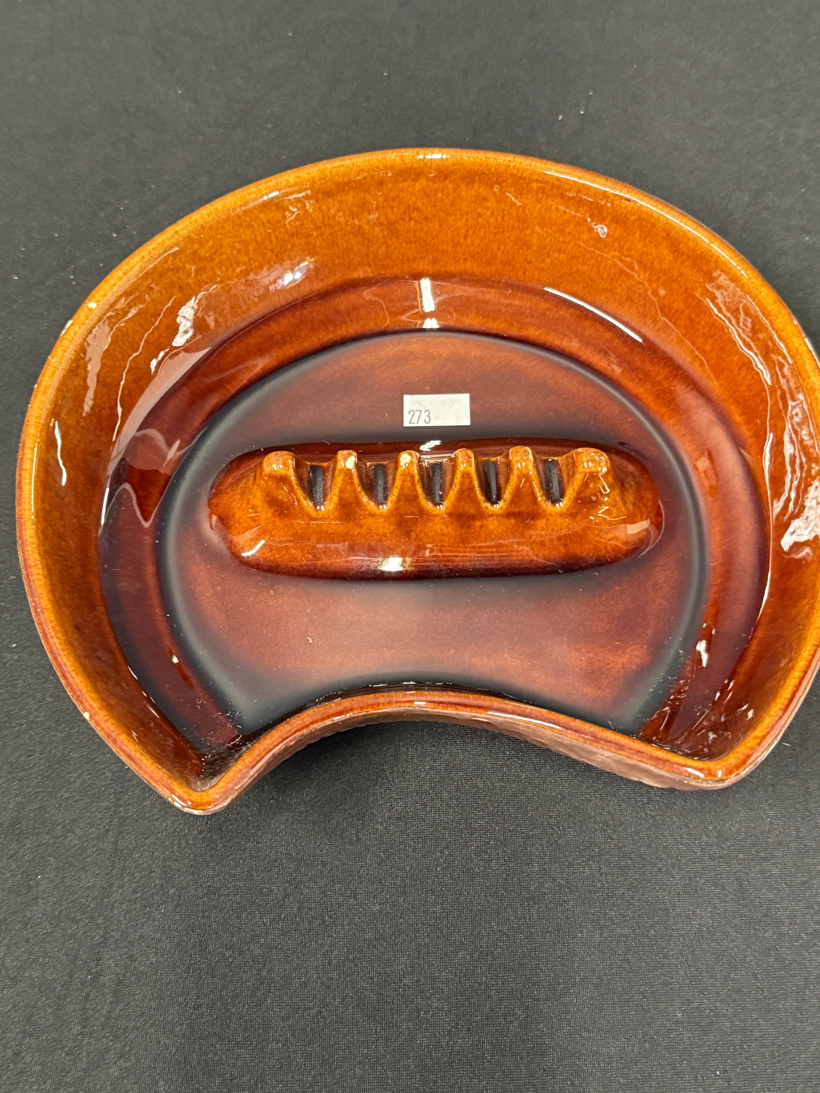 VINTAGE BROWN MID CENTURY MODERN ASHTRAY: 8 inches wide.