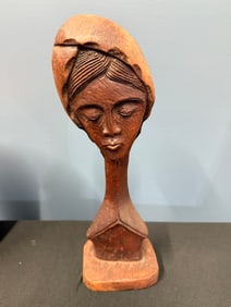 WOOD AFRICAN CARVING
