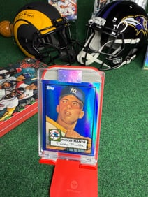 MICKEY MANTLE 2008 TOPPS RC REPRINT BLUE REFRACTOR BASEBALL CARD
