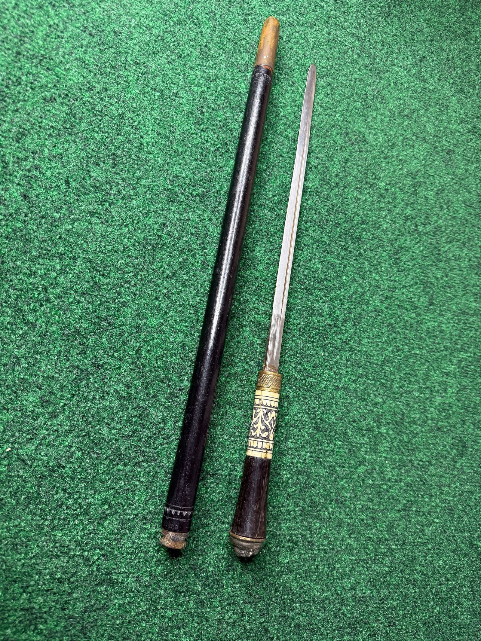 ANTIQUES SWORD CANE