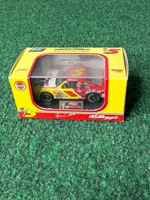 Revell NASCAR Racing Collectible Diecast Replica 1997 Kellogg's Labonte #5