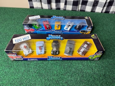 10 MUSCLE MACHINES 1:64 CARS - NEW IN BOXES