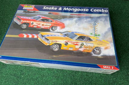 REVELL MONOGRAM SNAKE AND MONGOOSE COMBO KIT