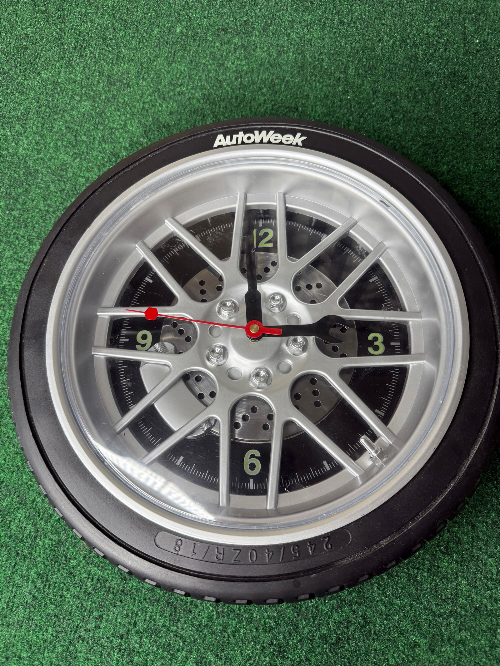 AUTOWEEK TIRE CLOCK (1 of 3)