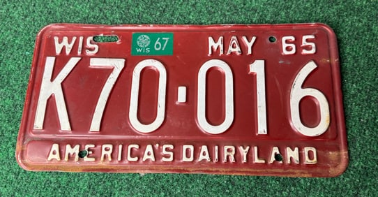 1 X Vintage 1965 Wisconsin Americas Dairyland License Plate