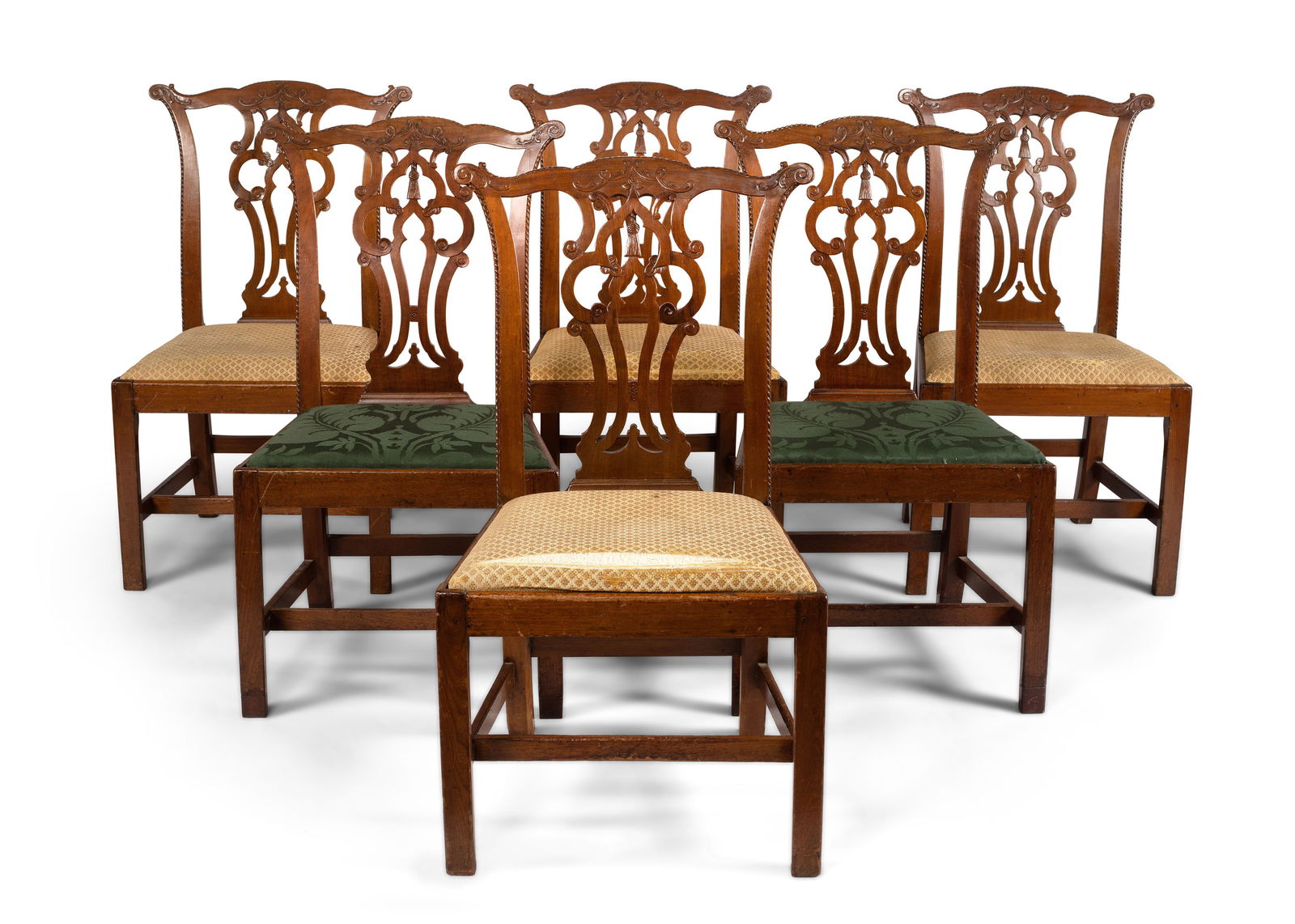 Set of Six Carved Mahogany Chippendale Side Chairs 38 1/2 x 21 1/2 x 18 1/2 in. (97.8 x 54.6 x 47 (1 of 6)