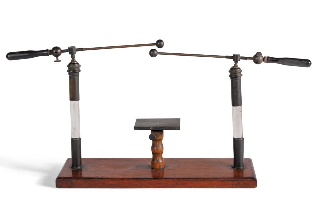 Henley Discharger Table, Scientific Instrument (19th century) (1 of 2)