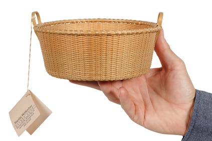 Shaker Quatrefoil Basket by Martha Wetherbee (New Hampshire, 1986) 3 1/2 x 7 in. (8.9 x 17.8 cm.)