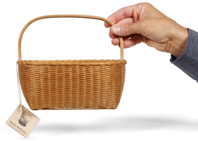 Shaker Style Knife Basket by Martha Wetherbee (New Hampshire, 1996) 7 x 5 1/2 x 8 in. (17.8 x 14 x