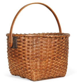 Shaker Swing Handle Basket (New Hampshire or Massachusetts, ca. 1850) 9 1/2 x 15 in. (24.1 x 38.1