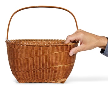 Shaker Twilled Fruit Basket From Edward Deming & Faith Andrews (New Lebanon, New York, ca. 1870) 12