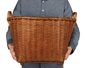 Shaker Apple Basket With Elevated Feet (New Lebanon, New York, ca. 1880) 14 1/2 x 18 1/2 x 19 in.