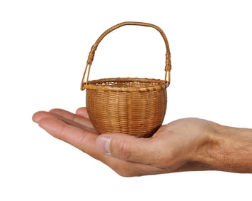 Miniature Shaker Fancy Basket With Quatrefoil Bottom (ca. 1890) 3 1/2 x 2 1/2 in. (8.9 x 6.4 cm.)