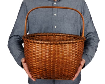 Shaker Apple Basket From Sister Alice Howland (New Lebanon, New York, ca. 1830) 15 1/2 x 13 1/2 in.