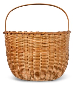 Church Family Shaker Apple Basket (Canterbury, New Hampshire, ca. 1840) 15 1/2 x 13 3/4 in. (39.4 x