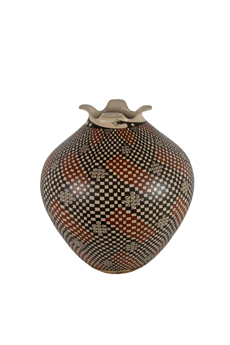 Blanca Ponce , Mata Ortiz Pottery (1 of 4)