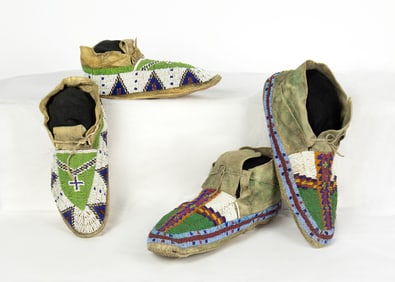 Unknown (19th/20th Century): Two Pairs of Lakota Moccasins, c. 1880-1890