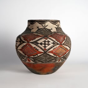 Zia Polychrome Olla, c. 1910