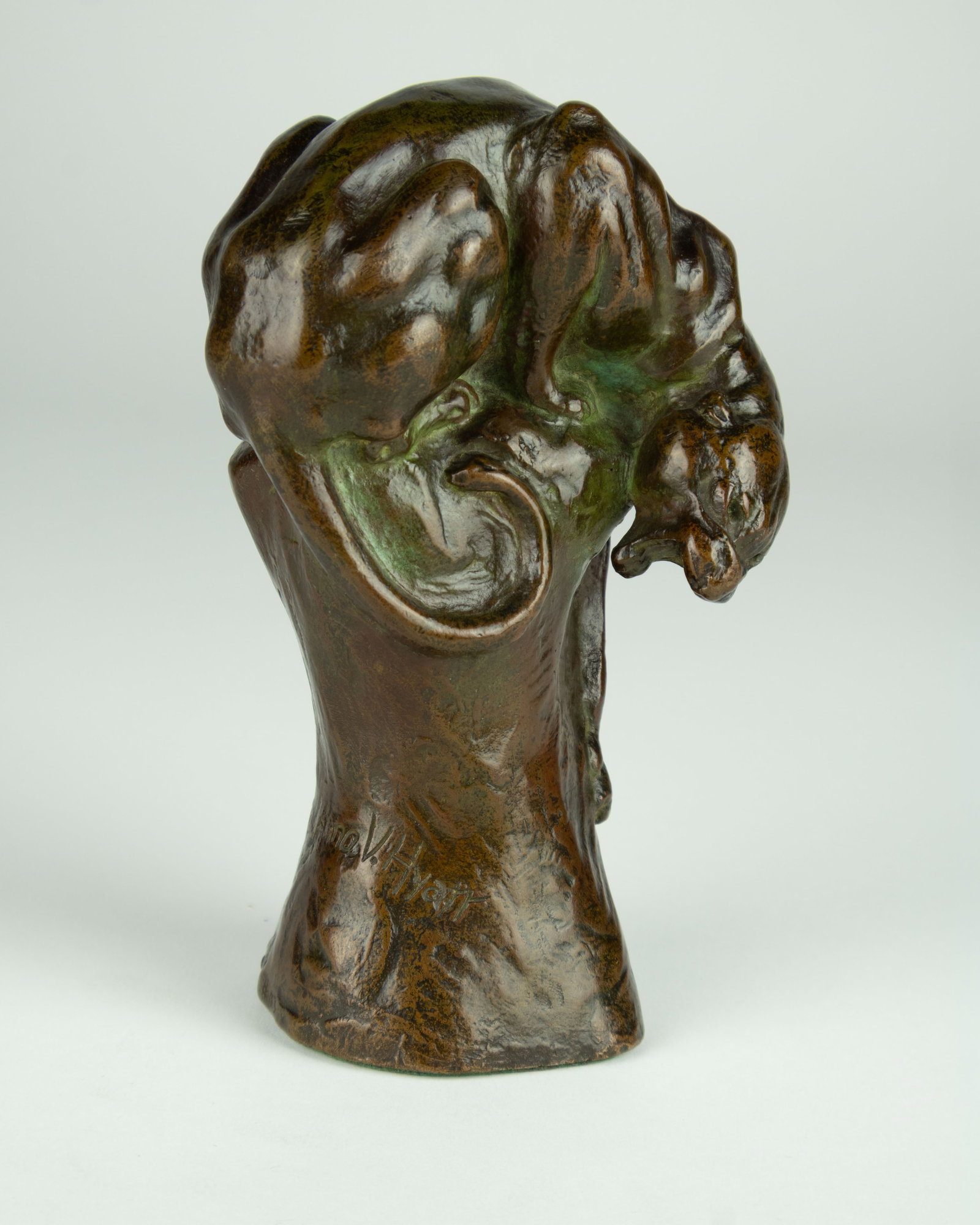 Anna Hyatt Huntington, Reaching Jaguar (Variant), c. 1925: Anna Hyatt Huntington 1876-1973 Reaching Jaguar (Variant), c. 1925 bronze inscribed: Anna V. Hyatt stamped: GORHAM CO. FOUNDERS Q 493 #13 modeled c. 1925 cast c. 1925-1948 6 1/2 x 4 x 3 1/4