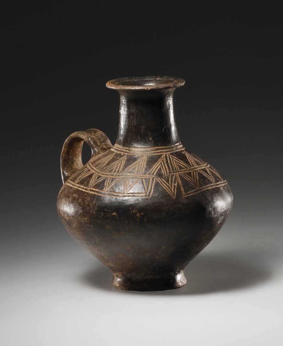 AN ETRUSCAN IMPASTO JUG (1 of 4)