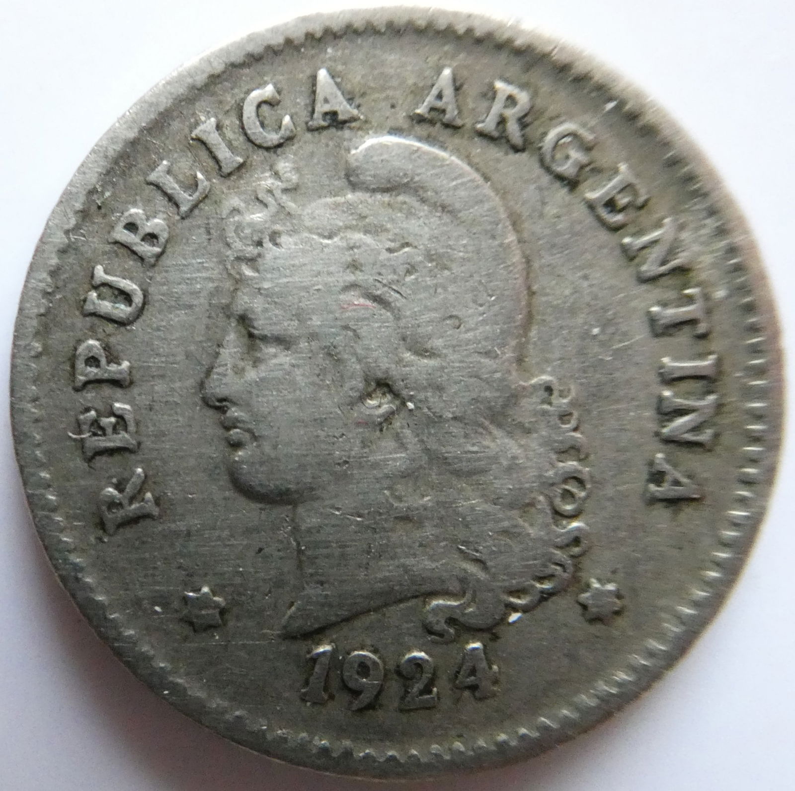 1924 Argentina 10 Centavos World Coin Liberty Cap Head South America ten cents (1 of 2)