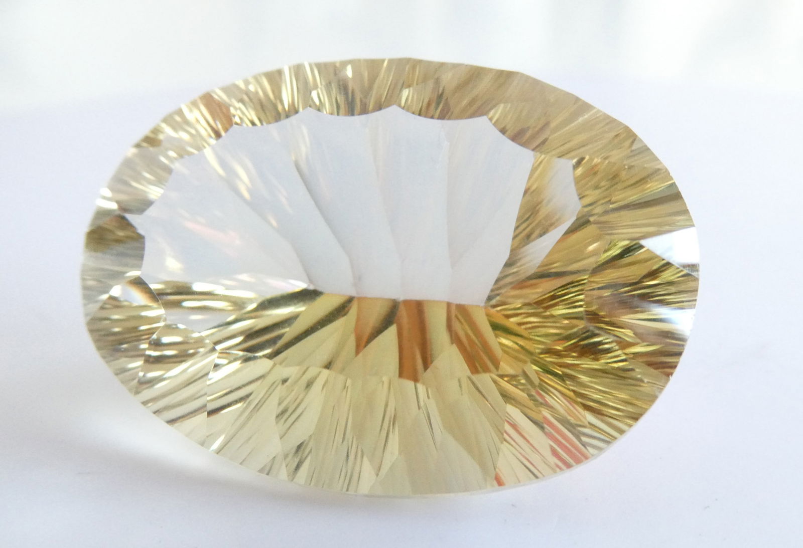 Beautiful perfectly cut Quartz 74.45 ct: Gemstone: Morganite (Beryl)Quartz also occurs in a variety of other varieties, all with different names.Pure quartz is commonly referred to as rock crystal and is colorless.Opaque white quartz is call