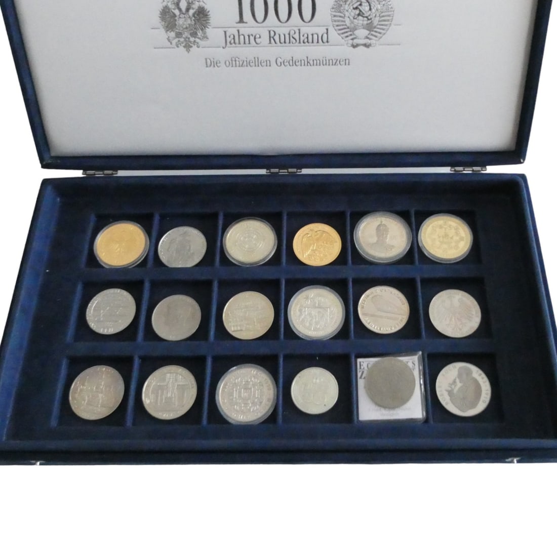 Belgien, England, Portugal, Tyskland. Lot of 38 Proff Coins & Tokens, incl. 6 silver ones: 38 coin tokens of which at least 6 is silver coin, almost everyone is a proffDeutsches Reich Deutschland Medaille o.D. Kaiser K?nig v. Wilhelm II of Prussia, 1859-1941 EFLocation Federal Republic of G