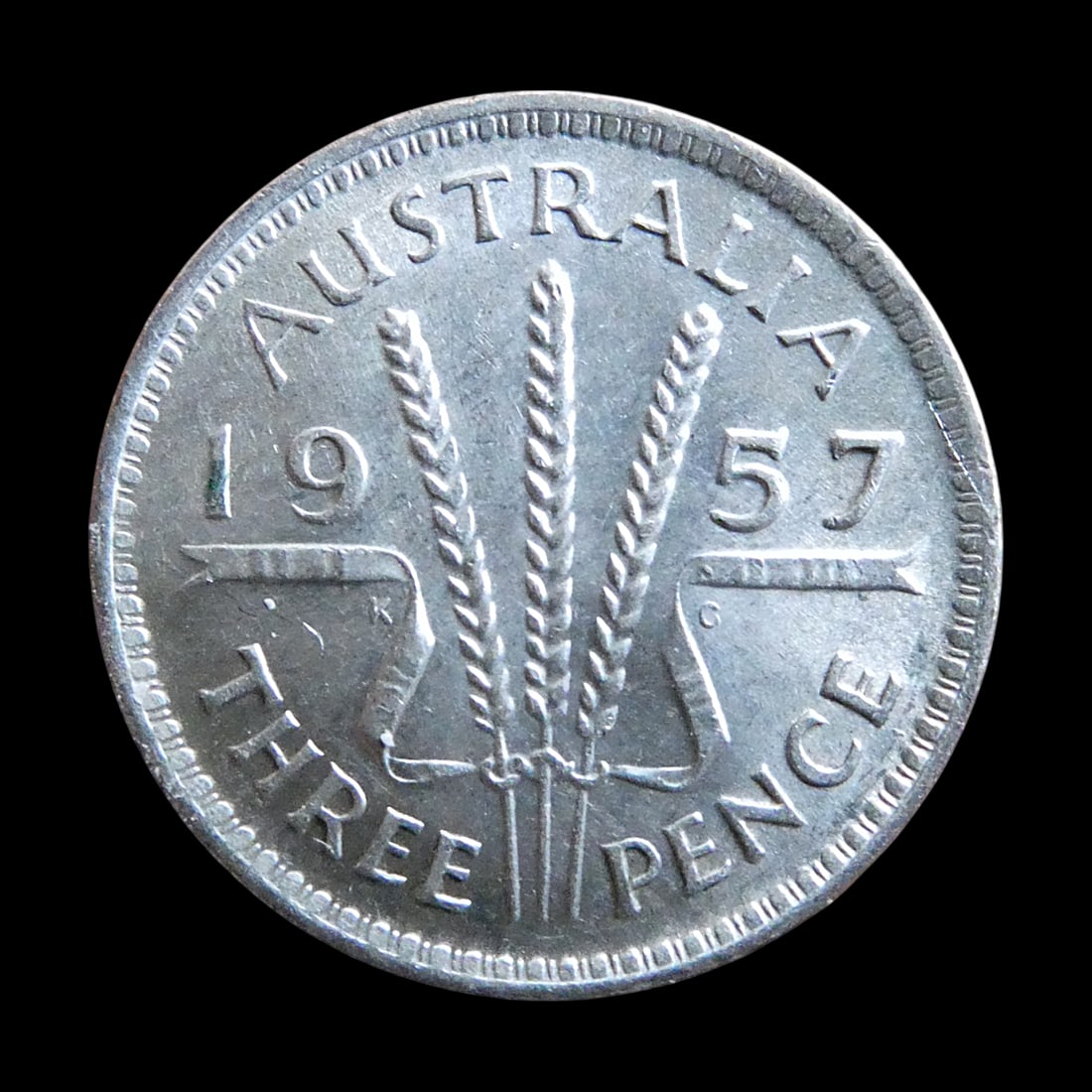Australia 1957 Silver Threepence, Elizabeth II, Wheat Sheaves (1 of 2)