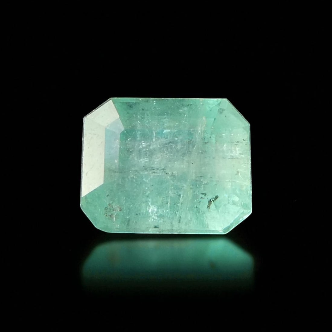 Certified Panjshir Emerald, IGI Report 2023, 1.35 Carat, Emerald Cut (1 of 11)