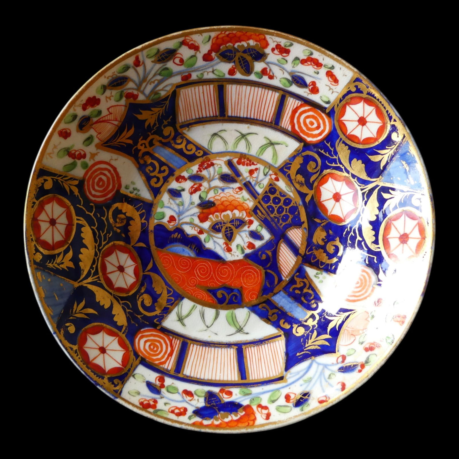 Japanese Imari Dish, Edo–Meiji Period, Polychrome and Gilt (1 of 4)