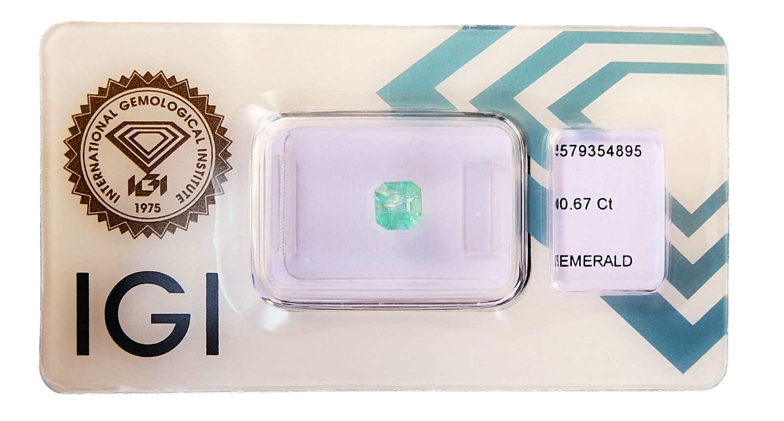 Afghanistan Panjir Natural Emerald 0.67ct Square Cut: This certified natural emerald originates from the celebrated Panjir region of Afghanistan, a locality renowned for producing gemstones of exceptional color saturation and historical significance. Doc
