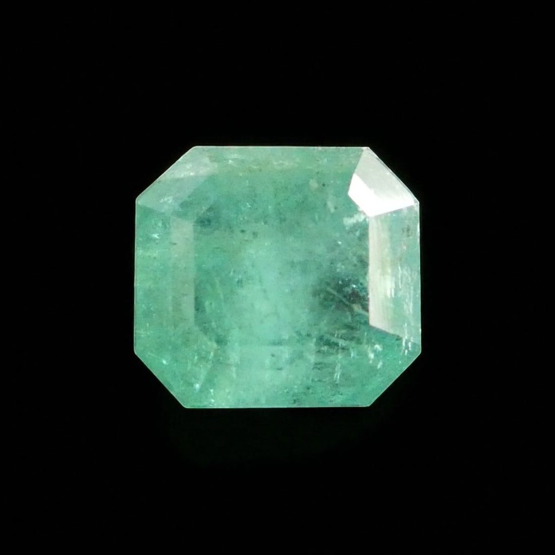 2.42 ct Emerald Cut Natural Emerald, IGI Certified, Swat Pakistan Origin: This natural emerald, weighing 2.42 carats, originates from the historic Swat Valley in Pakistan, a region celebrated for producing vibrant green emeralds since antiquity. The stone is fashioned in a