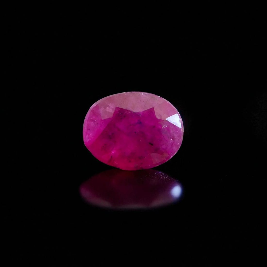 2.78 ct Natural Ruby, Intense Purplish Red, Oval Cut, Moderately Oiled (1 of 15)