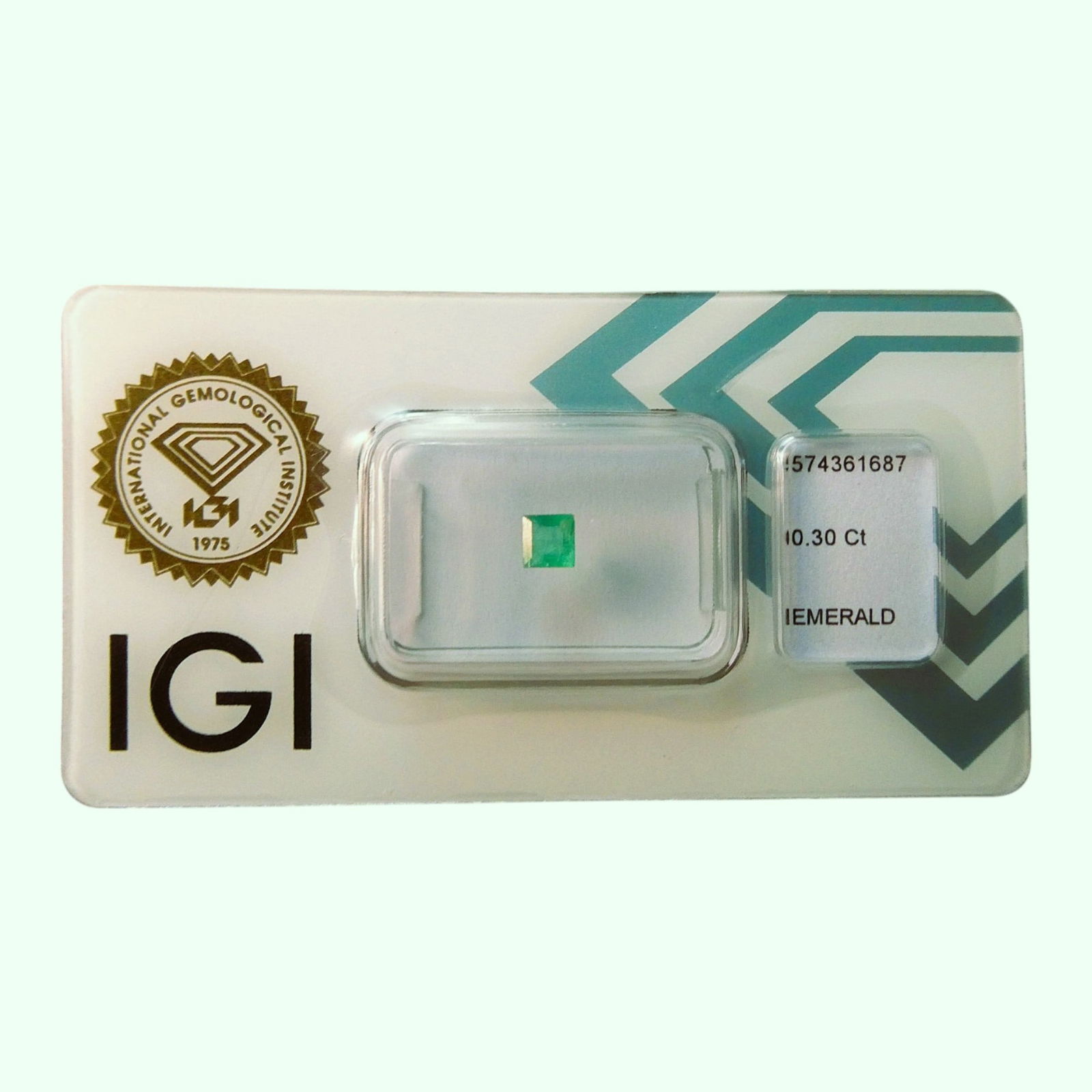 Natural 0.30 ct Square-Cut Bluish Green Emerald, IGI Certified: A well-proportioned natural emerald weighing 0.30 carats, square mixed cut, certified by the International Gemological Institute (IGI) on April 26, 2023. This gem, cut from natural beryl, displays a r