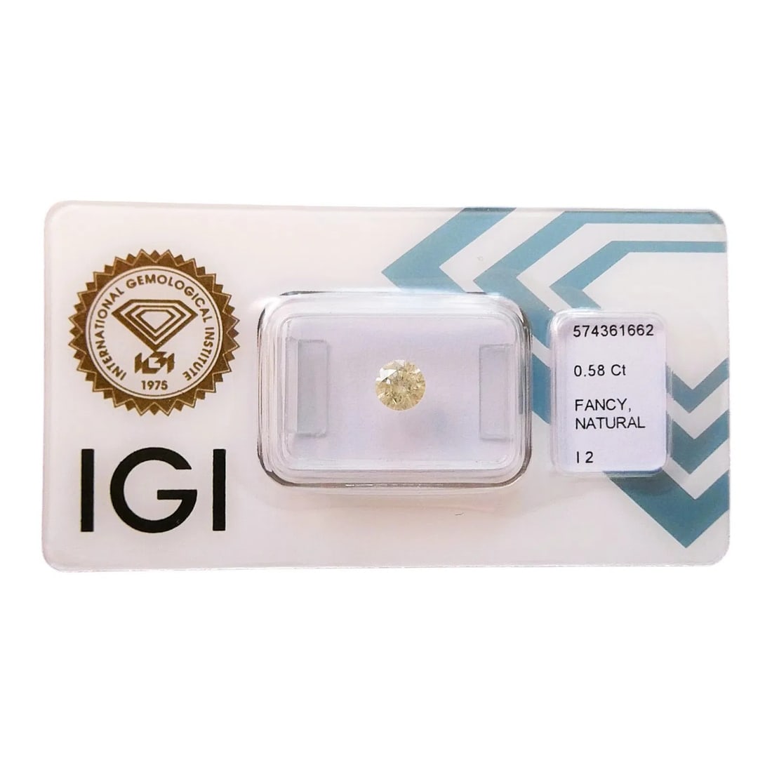 IGI Certificate Diamant - 0,58 ct - Natural Fancy Light Yellow - I2: This certified natural diamond, evaluated by the International Gemological Institute (IGI), weighs 0.58 carats and displays a captivating natural Fancy Light Yellow hue. Expertly shaped into a round b