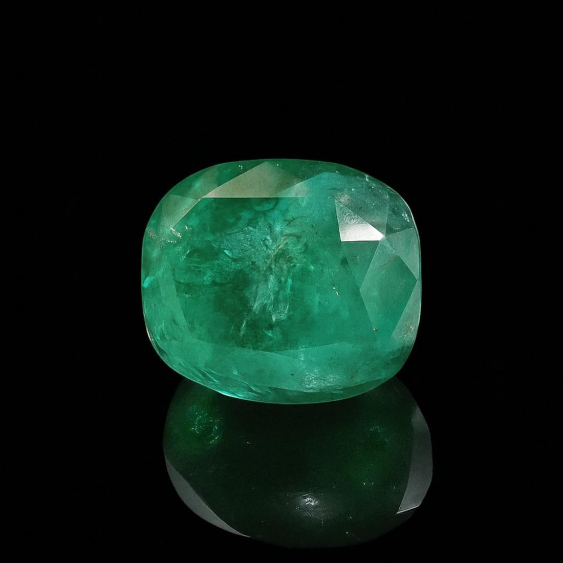 Exceptional 76.97 ct Untreated Emerald from Panjshir, Afghanistan - 9