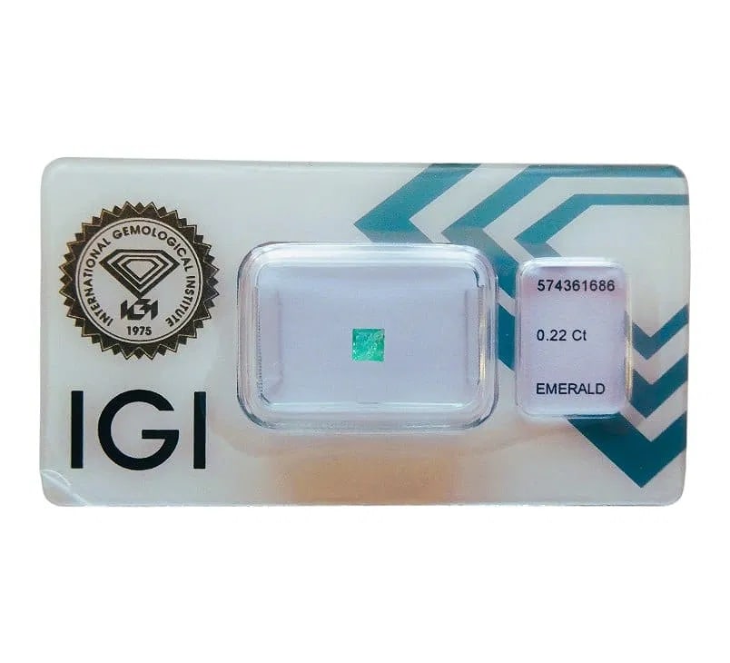 Natural 0.22 ct Square-Cut Bluish Green Emerald, IGI Certified: An IGI-certified natural emerald of refined square mixed cut, weighing 0.22 carats, issued on April 26, 2023, by the International Gemological Institute (IGI). This gemstone belongs to the beryl speci